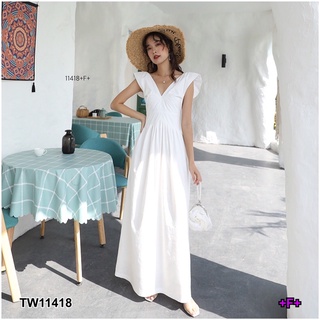 TW11418 Maxi Dress แม็กซี่เดรสยาวสีพื้นโทนขาว คอวีแหวกลึกหน้า ไหล่ 2 ข้างระบาย ด้านหลังเว้าโชว์แผ่นหลัง ผ้าไหมอิตตาลี่