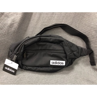 🔥 กระเป๋าคาดอก Adidas cross body คาดอก และ คาดเอว ได้ LP5873 เหมาะสำหรับเดินทาง แท้ 💯% จาก 🇺🇸ราคา 700บาท ส่งฟรี