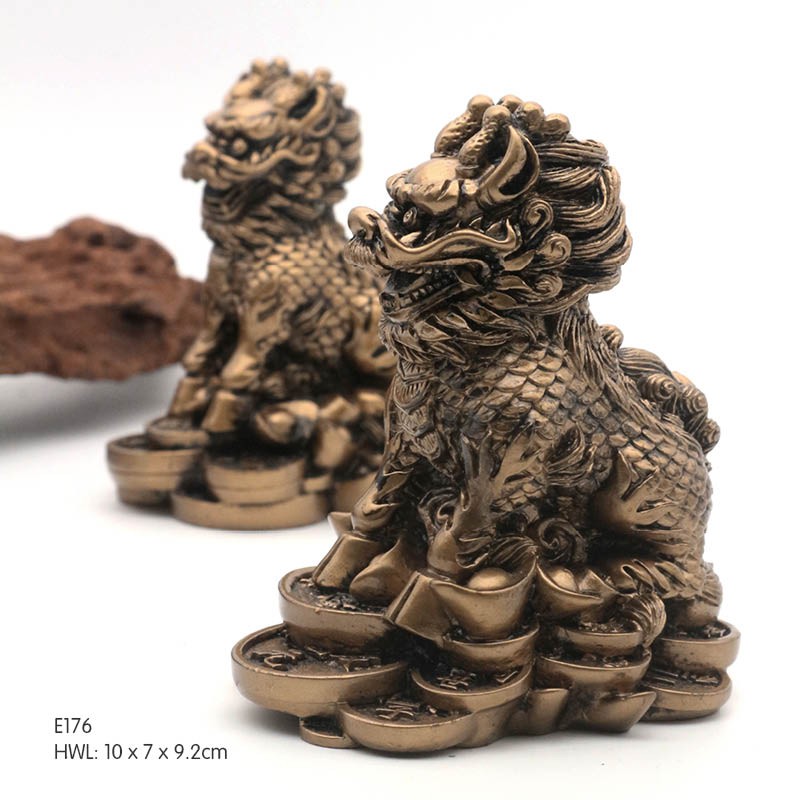 Qilin รูปปั้นตกแต่ง 伊摆件 (E176)
