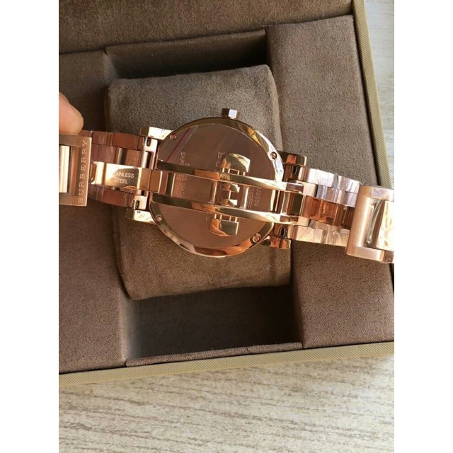 BU9039. 38 mm. Burberry Rose Gold-tone Dial Stainless Steel Quartz Ladies Watch BU9039 หรูหรามาก