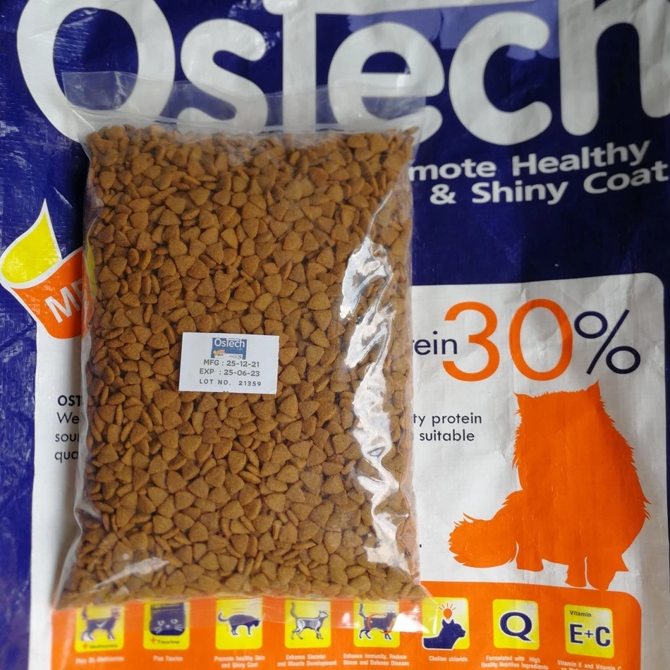 ออสเทค แบ่งขาย 1 kg. ซีลอย่างดี อาหารเม็ดแมวโต ขนและผิวหนัง ป้องกันนิ่ว เค็มน้อย
