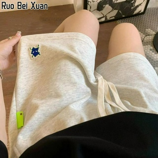 RUO BEI XUAN  กางเกงขาสั้นสไตล์สปอร์ตสไตล์วัยรุ่นแฟชั่นใหม่ของผู้หญิงหลวม