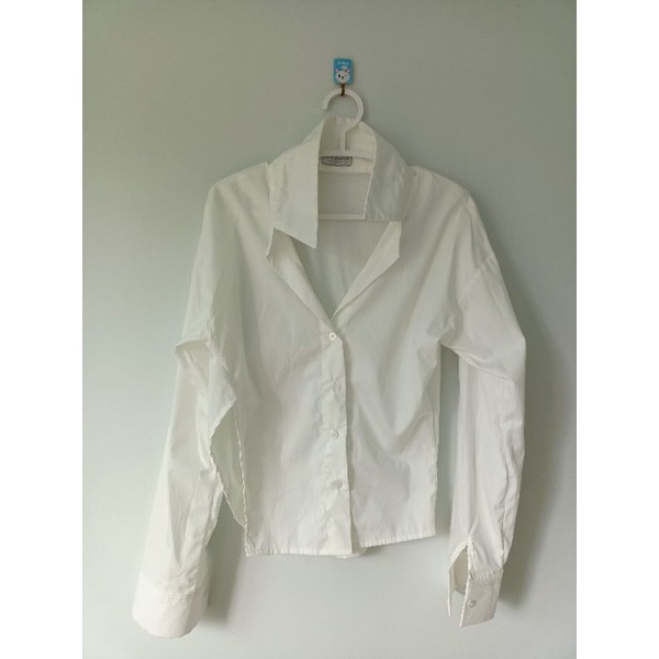 ส่งต่อ มือ 1 เสื้อเซิ้ตแบรนด์  ELLA GUARDIN NRIM SHIRT