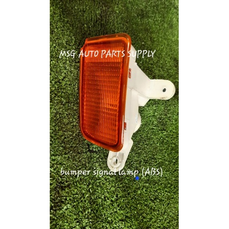 Hino profia ไฟสัญญาณกันชน (ABS) สีเหลือง