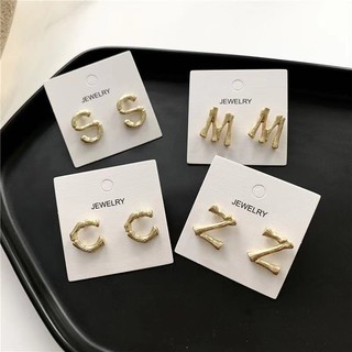 cupcup_p พร้อมส่ง ในไทย ต่างหูทอง ต่างหูตัวอักษร Z M C S แฟชั่นเรียบง่าย สไตล์เกาหลี