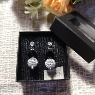 ต่างหู swarovski ตุ้งติ้งสวยๆ