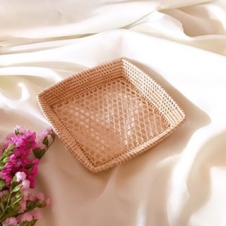 ถาดหวายแท้ 4 เหลี่ยม ขอบยกสูง  ขนาด 6.5"x 6.5"