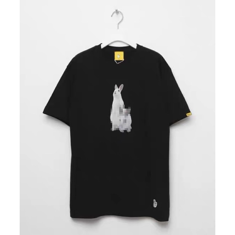 FR2 เสื้อยืดคู่รักกระต่ายแบรนด์สตรีทแวร์ญี่ปุ่น