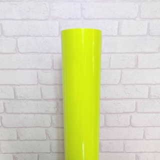 เฟล็กติดเสื้อ PU สีนีออนเหลือง ผิวมัน เฟล็กตัด Flex สำหรับสกรีนเสื้อยืด ตัดลาย ตัดตัวอักษร ตัดโลโก้