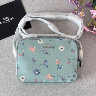 👑ผ่อน0%~แท้100%👑c8699 กระเป๋าสะพาย Coach Mini Camera Bag With Mystical Floral Print