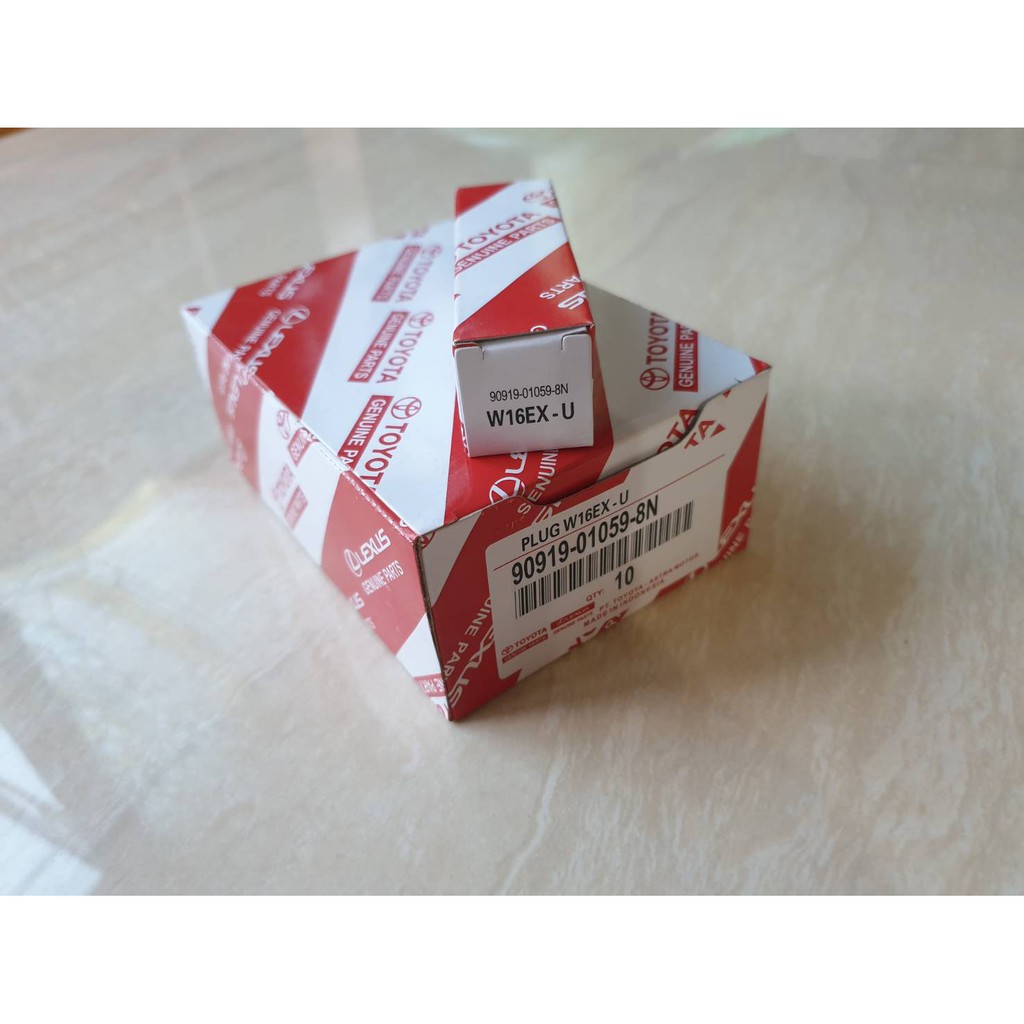 หัวเทียน  W16EX-U  EE100,2E,4E,ST150-151,DYNA(ไดน่า)   แท้ๆเบิกห้าง ราคาตัวละ65บาท