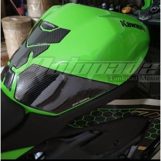 Motopad27 สติกเกอร์คาร์บอน พรีเมี่ยม สําหรับติดถังน้ํามัน kawasaki ZX25R