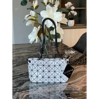 📮@1,590.-(White)🔥🔥FASHION WEEK DISCOUNT 7 % +📍 (ส่งฟรี EMS)🔥🔥💯Baobao Issey Miyake Loop Shoulder Bag