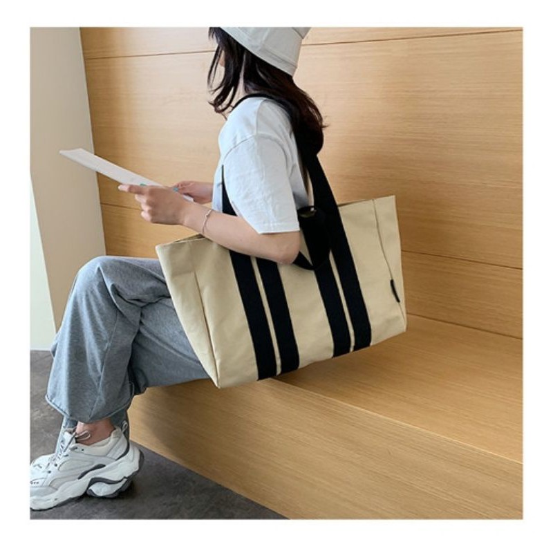 ล๊อตใหม่𝟐𝟎𝟐𝟓 พร้อมส่งแล้ว! ถูกและดีมาก! Ms.K-canvas กระเป๋า​ผ้าแคนวาสอย่างหนา​ สไตล์​เกาหลี ทนทาน​ สาย​2แบบ​ สั้นและยาว​