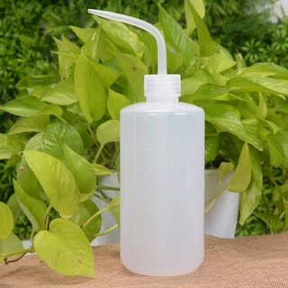 กระบอกรดน้ำ ขวดบีบพลาสติก ปากแหลม สารเคมี ทินเนอร์ ปุ๋ย Watering bottle น้ำกลั่น กาว น้ำมัน แอลกอฮอล