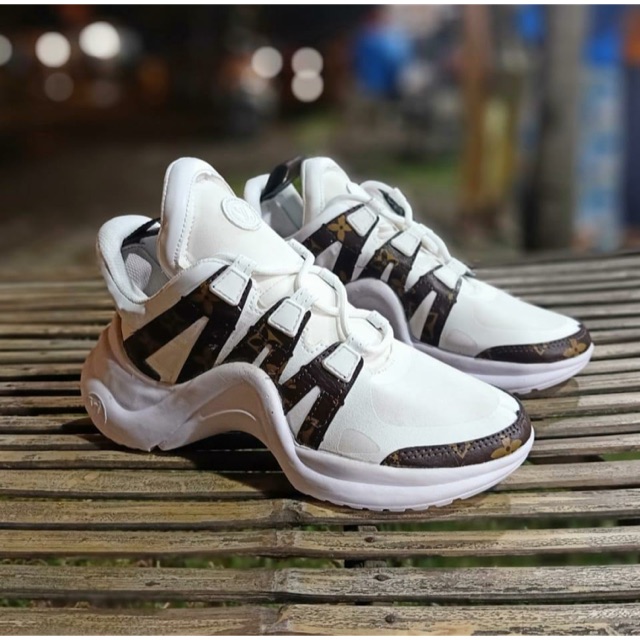 Luis Vuitton Archlight ไซส์ 36-40