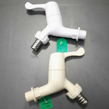 Soligen 1/2" ก๊อกน้ําพลาสติก PVC / ก๊อกน้ําข้อเหวี่ยงสวน (D4186)