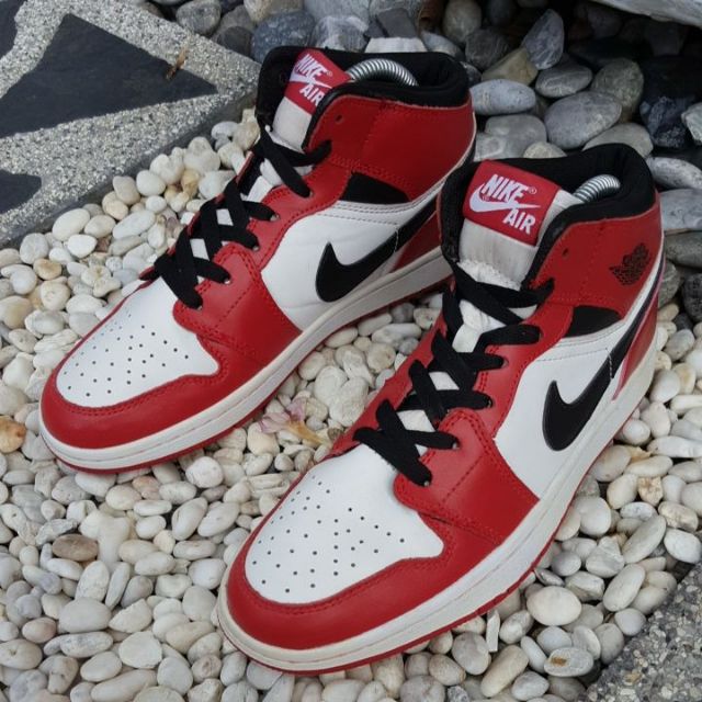 รองเท้ามือสอง Nike Air Jordan 1 Retro High OG 'Chicago' (Size 39 / 24.5 Cm.) 