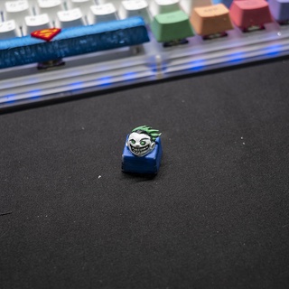 ส่งฟรี Artisan keycap Joker