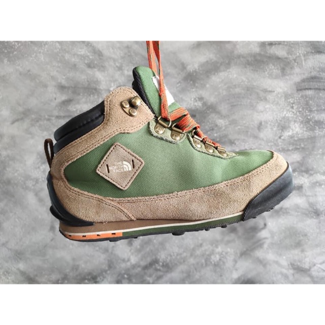 รองเท้า The north face มือ 2