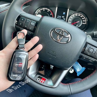 เคสโลหะรีโมทรถยนต์ Toyota Fortuner GR Sport ใหม่ แบบ 2 ชั้น รุ่นถอดกุญแจในรีโมทเพื่อเข้าเกียร์ว่าง (Double-Layer Metal A