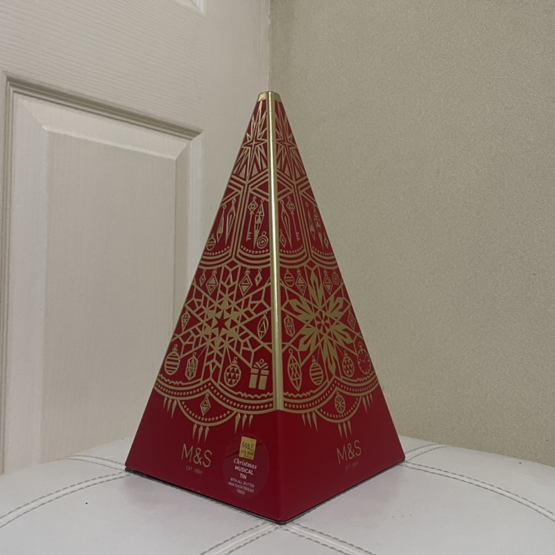 (ของแท้100%) M&S MARK AND SPENCER Christmas Musical Tin กล่องรูปทรงสามเหลี่ยม กล่องใส่ของ