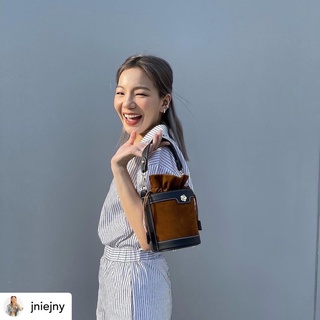 Bucket bag #กระเป๋ารุ่นถัง จุของได้เยอ Bucket มีสายcross body แถมให้1เส้นและสายสั้นไว้ถือจับทรงน่ารักมาก หนังทั้งใบ✨☀️