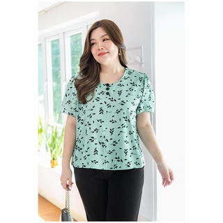 Narinari : MT0301 Triple Button Leaf Blouse – Green เสื้อทำงาน (ใช้โค้ด NARISP9 ลดทันที 65.- เมื่อช็อปครบ 500.-)