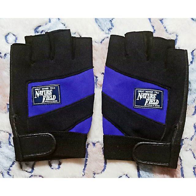 ถุงมือฟิตเนสยกน้ำหนักออกกำลังกาย Fitness Glove ถุงมือจักรยาน