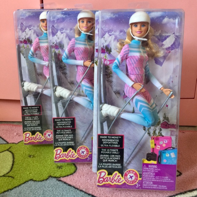 Barbie Made To Move / MTM Skier Pink Passport