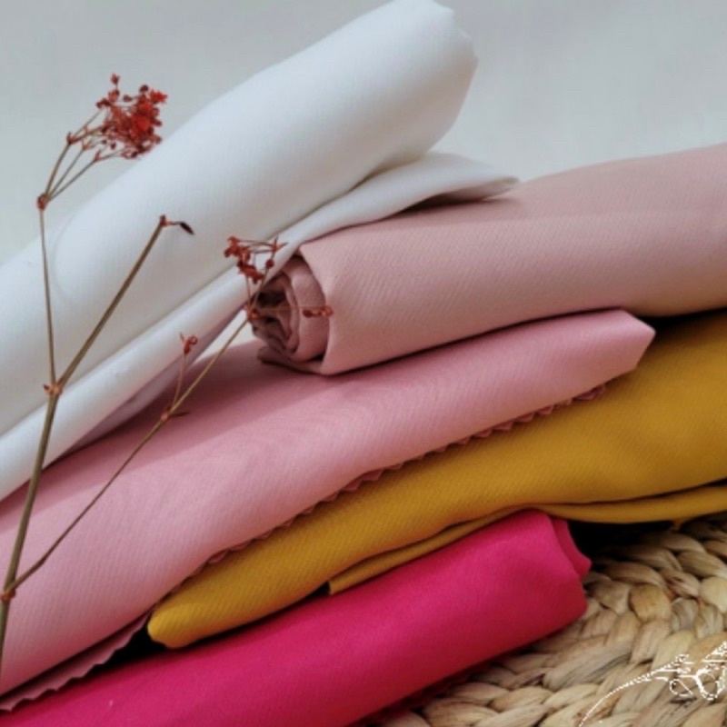 [ Naki fabric ] ผ้า SILK MORANO นุ่ม เย็นสบาย สําหรับทําเดรสผู้หญิง บอดี้สูท และ ao dai ผ้าหนาไม่มีซับใน
