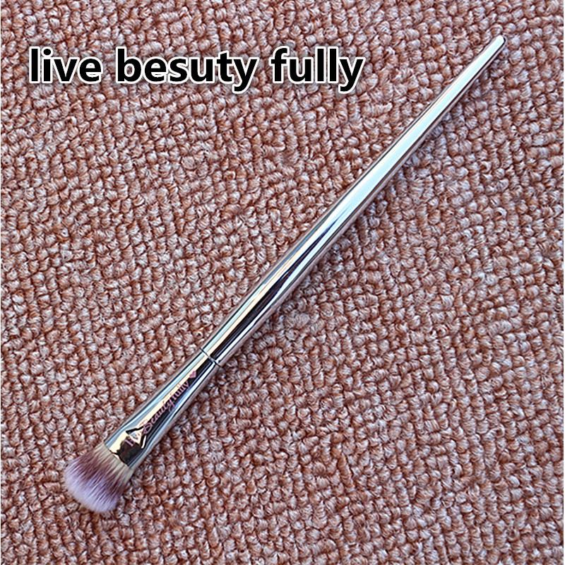 It216 Beauty Cosmetic Silver Chromed Handle Professional แปรงอายแชโดว์ขนาดใหญ่