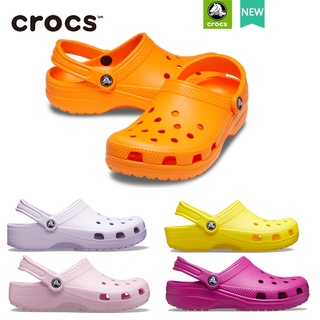 crocs แท้  Croos CLASSIC CLOG รองเท้าแตะลําลอง น้ําหนักเบา ใส่สบาย สําหรับคู่รัก ออกนอกบ้าน #10001