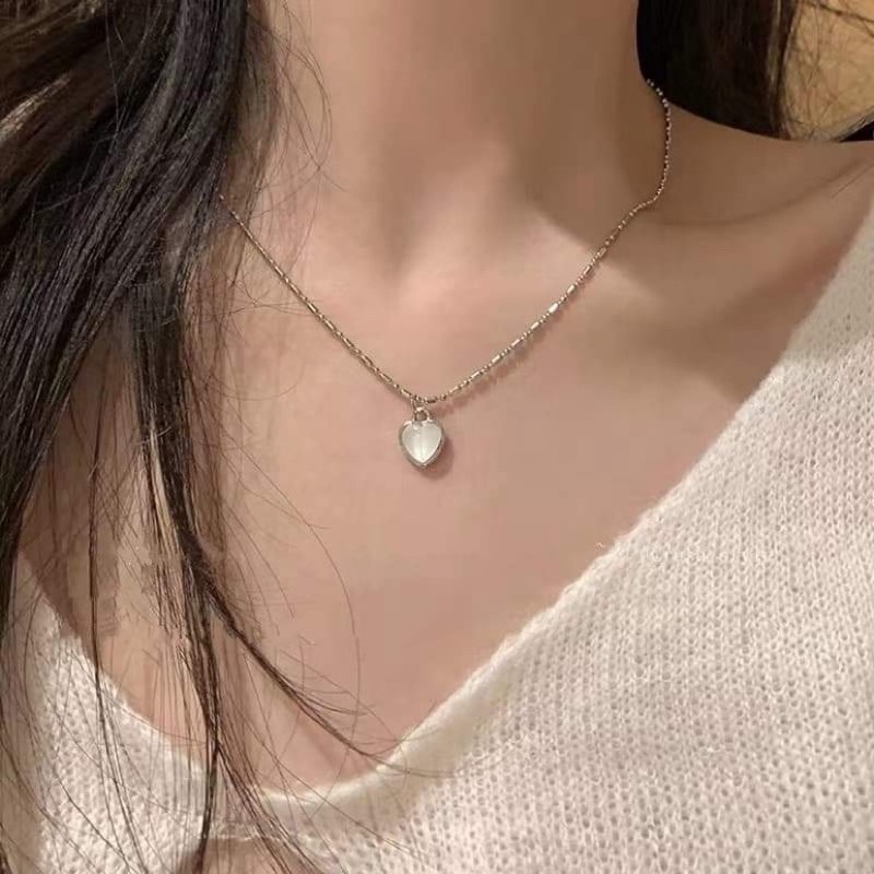 ลูกค้าใหม่ 1 บาท ส่งด่วน สร้อยคอแฟชั่นหัวใจลายหินอ่อน ใส่กับชุดอะไรก็สวย