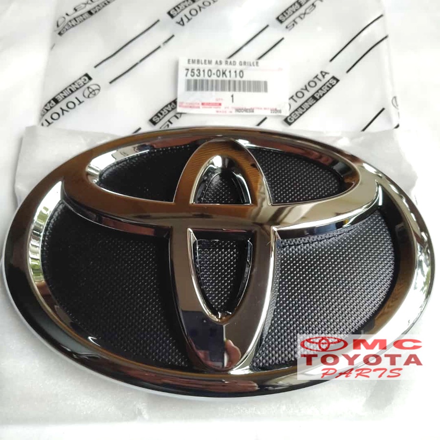 โลโก้หน้า Emblem Grill Grille หม้อน้ํา Fortuner VRZ 75310-0K110 (Original Astra) Ori