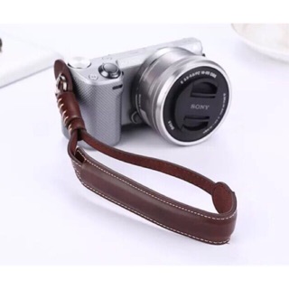 💡พร้อมส่ง💡สายกล้อง สายคล้องกล้อง คล้องข้อมือหนัง Mirrorless/Dslr