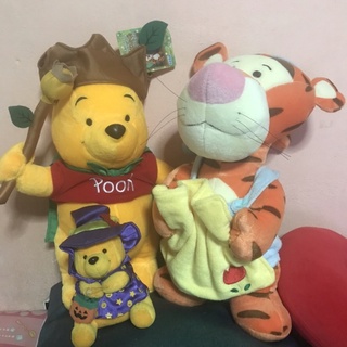 ตุ๊กตามือสองสภาพดี หมีพูห์ ทิกเกอร์ ดิสนีย์ Pooh Tigger