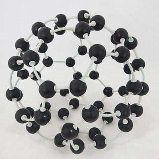 แบบจำลองโมเลกุลฟูลเลอรีน Fullerene Crystal Structure (C-60)