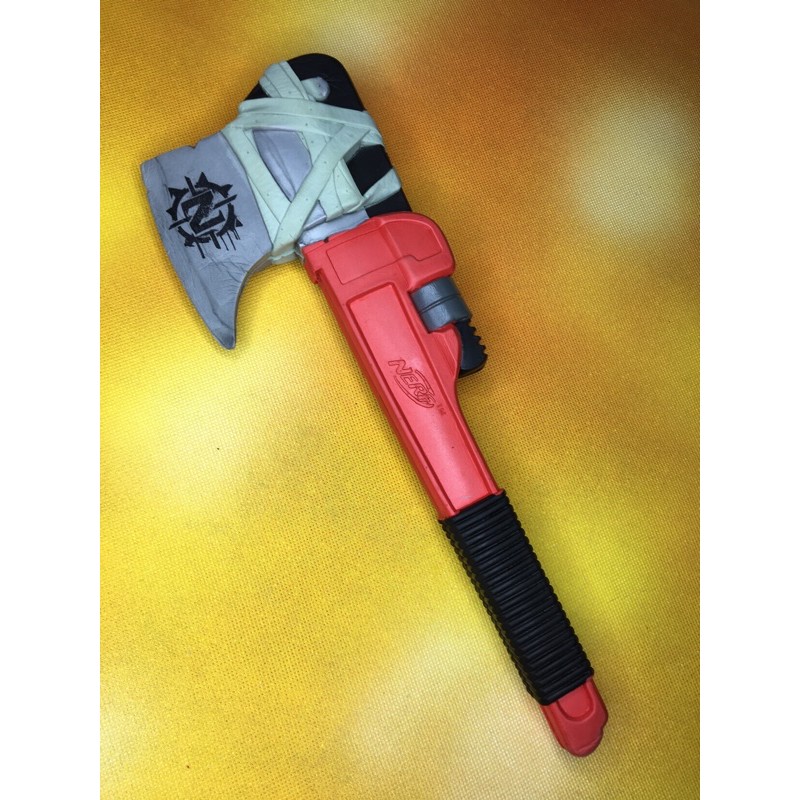 Nerf Zombie Strike Wrench Axe