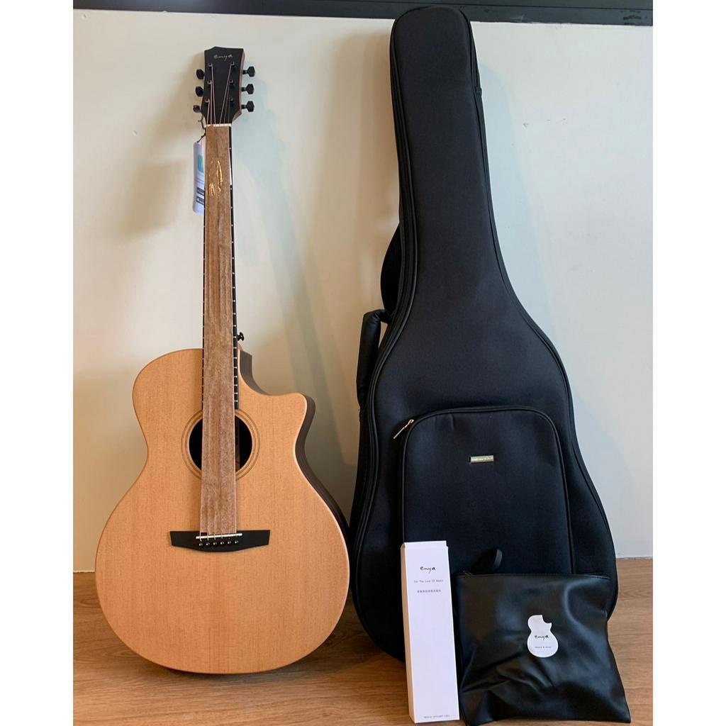 กีต้าร์โปร่ง EGA-X1PRO EQ OS1