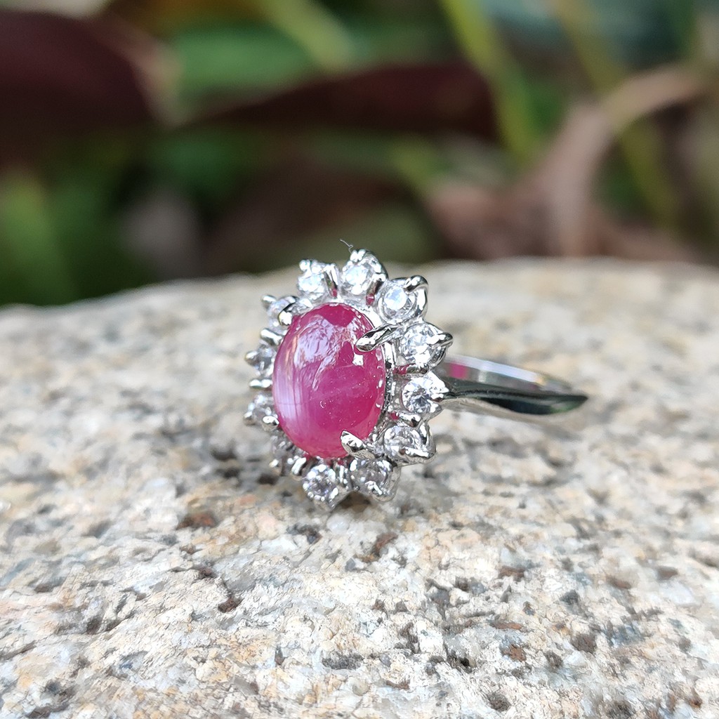 แหวนพลอยสตาร์ทับทิม(Natural Star Ruby) สีชมพูแดงสวยมาก จากบ่อประเทศโมซัมบิก เรือนเงินแท้ 92.5%ไซส์นิ้ว 53 หรือเบอร์ 6.5U