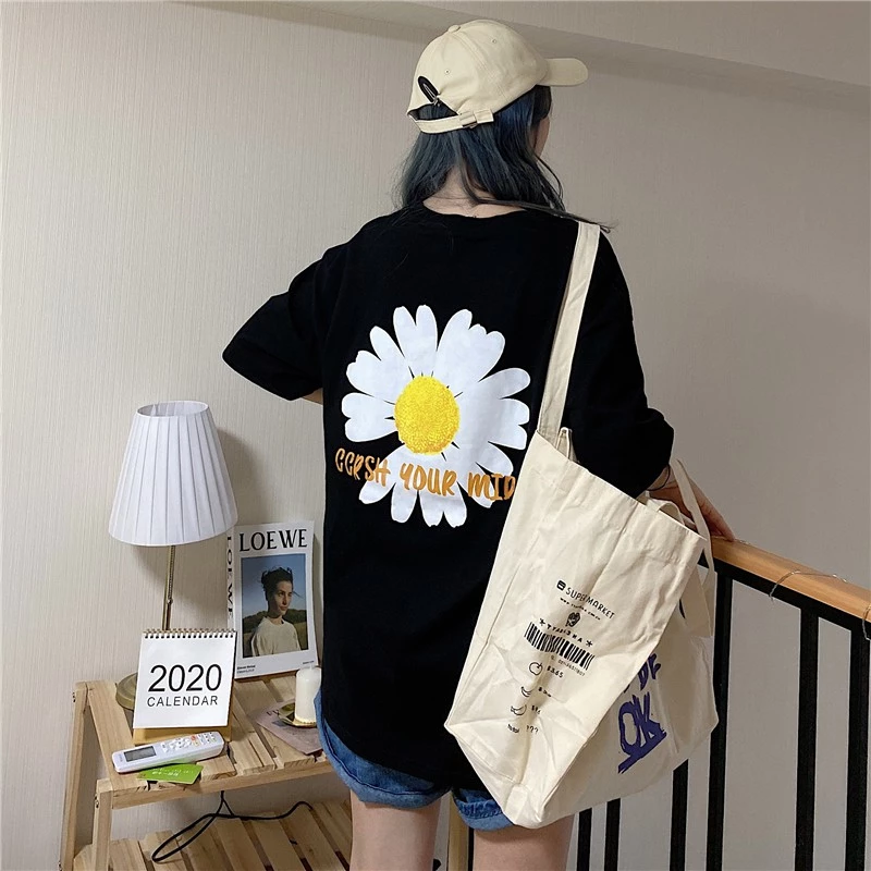 เสื้อยืดโอเวอร์ไซส์ UNISEX คอกลม สกรีนลายดอกเดซี่ MANOV50 ST72 thumbnail 7