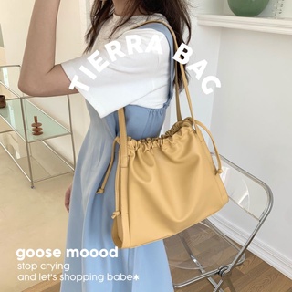 GOOSE MOOOD𓅼 TIERRA BAG กระเป๋าหนังสะพายข้างหูรูดทรงเหลี่ยม