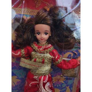 TAKARA Jenny Doll BALINESE Legon Dance World Collection Red Gold Dress **กล่องไม่สวย**