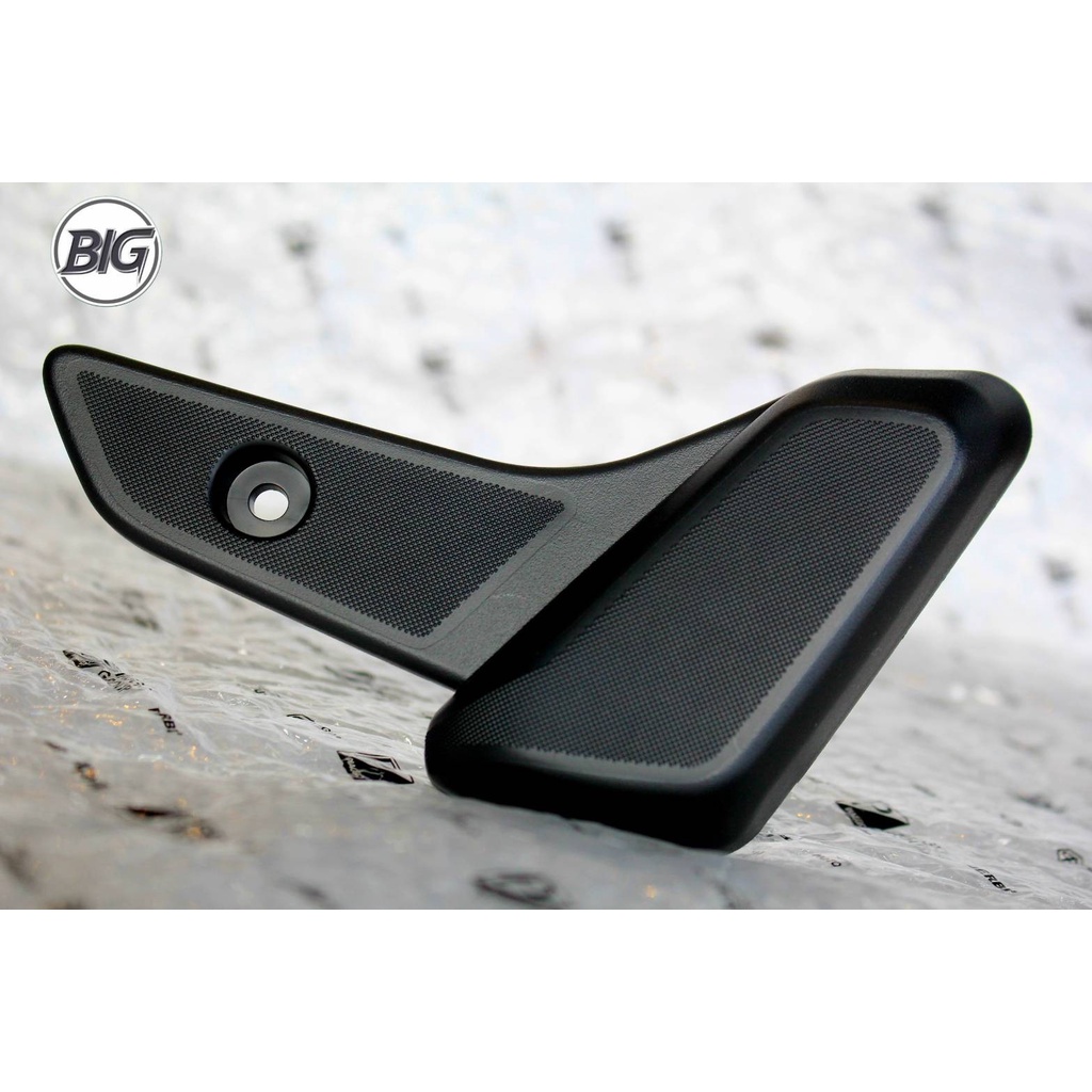 ที่พักเท้าหลัง ที่วางเท้าหลัง **ข้างขวา** สำหรับรถ VESPA รุ่น Primavera, Sprint,125-150cc. อะไหล่ศูนย์VESPAแท้100%
