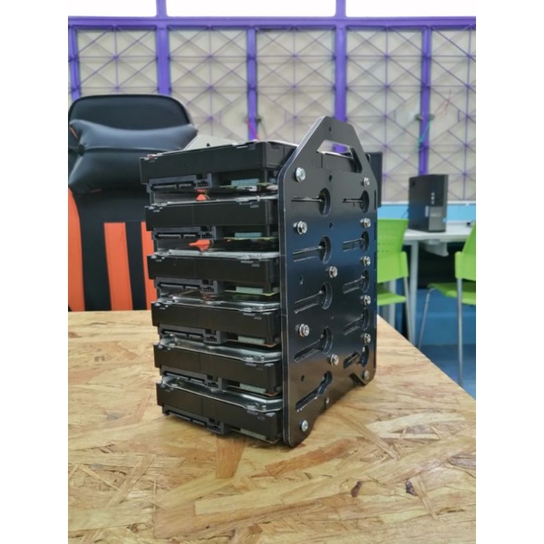ชั้นวางฮาร์ดดิส HDD RACK แร็คใส่ HDD อลูมิเนียมคอมโพสิต ใส่ได้6-7ลูก