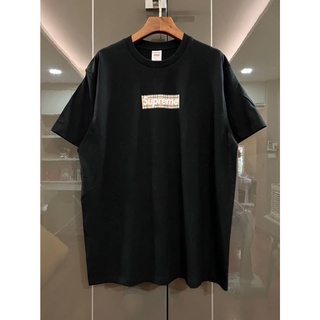 SUPREME X BURBERRY VINTAGE CHECK BOX LOGO TEE BLACK เสื้อยืดคอลกมแขนสั้น แบรนด์สุพรีม และเบอเบอรี่ ลายสก็อต ตัวหนังสือ