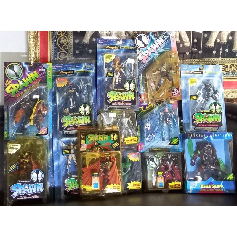 SPAWN ULTRA ACTION FIGURES