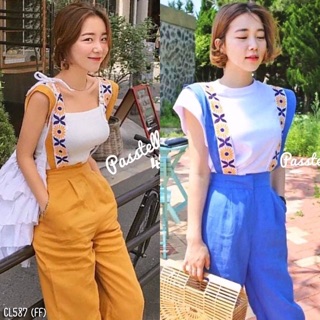 เซ็ต2ชิ้น เอี๊ยมสายปักลายดอกไม้+เสื้อคอกลม มี2สี