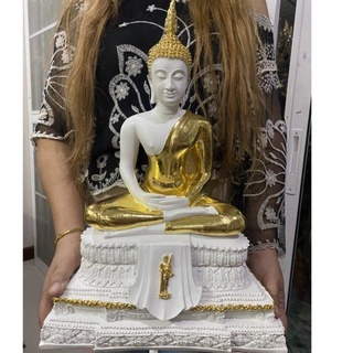 พระพุทธรูปปางสมาธิ ปิดทองเค องค์ใหญ่